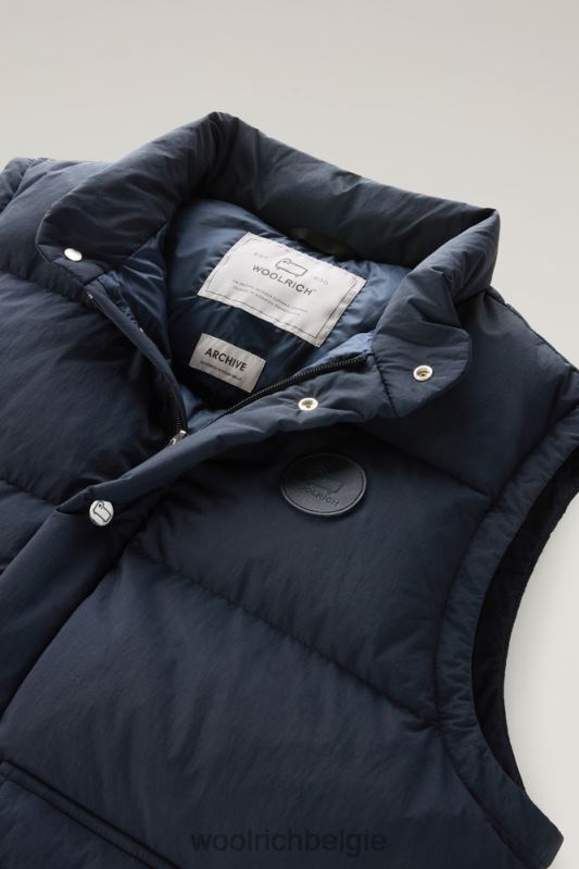 Aleoeten gewatteerd vest van gerecycled eco taslan nylon Woolrich Heren 8TTN0599 Melton blauw kleding