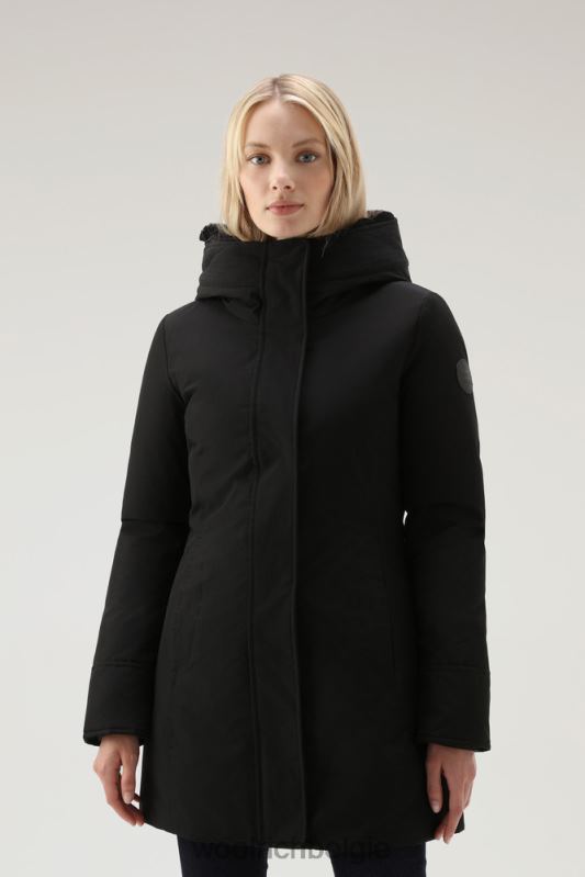 Boulderparka van ramar-stof met capuchon en afneembare rand van imitatiebont Woolrich vrouwen 8TTN0206 zwart kleding