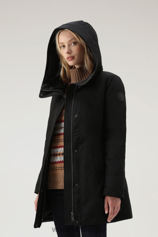 Boulderparka van ramar-stof met capuchon en afneembare rand van imitatiebont Woolrich vrouwen 8TTN0206 zwart kleding