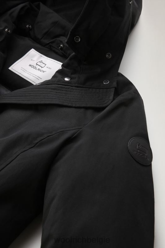 Boulderparka van ramar-stof met capuchon en afneembare rand van imitatiebont Woolrich vrouwen 8TTN0206 zwart kleding