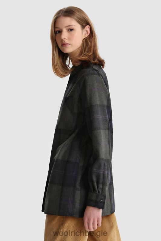 Boyfriend flanellen overhemd van wolmix gemaakt in de VS Woolrich vrouwen 8TTN0372 grijspaars geruit kleding