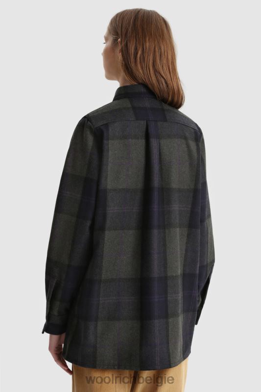 Boyfriend flanellen overhemd van wolmix gemaakt in de VS Woolrich vrouwen 8TTN0372 grijspaars geruit kleding