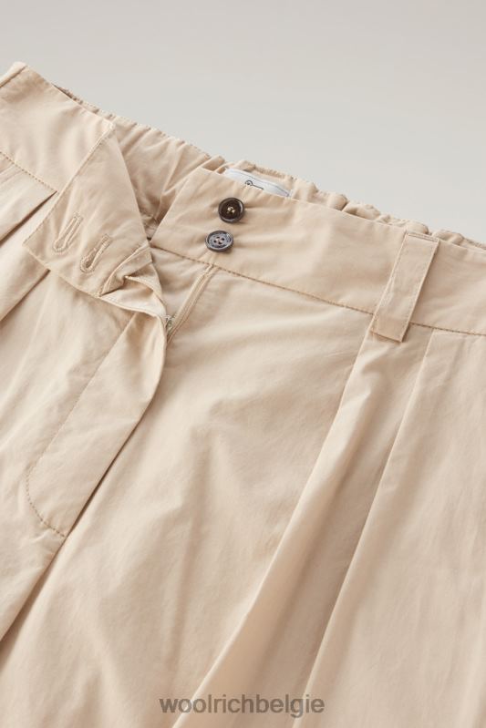 Broek met rechte pijpen van puur katoenpopeline Woolrich vrouwen 8TTN045 veer beige kleding