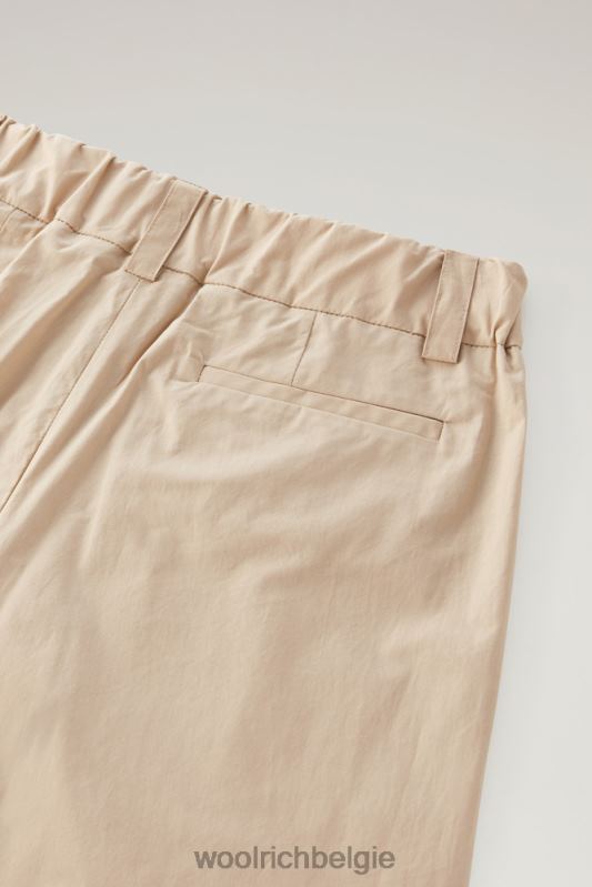Broek met rechte pijpen van puur katoenpopeline Woolrich vrouwen 8TTN045 veer beige kleding