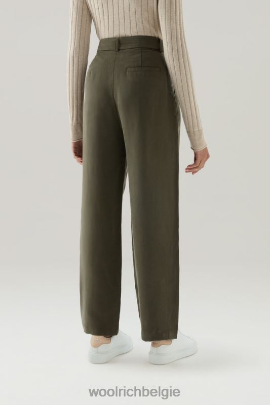 Broek met riem van een linnenmix Woolrich vrouwen 8TTN0184 donkergroen kleding