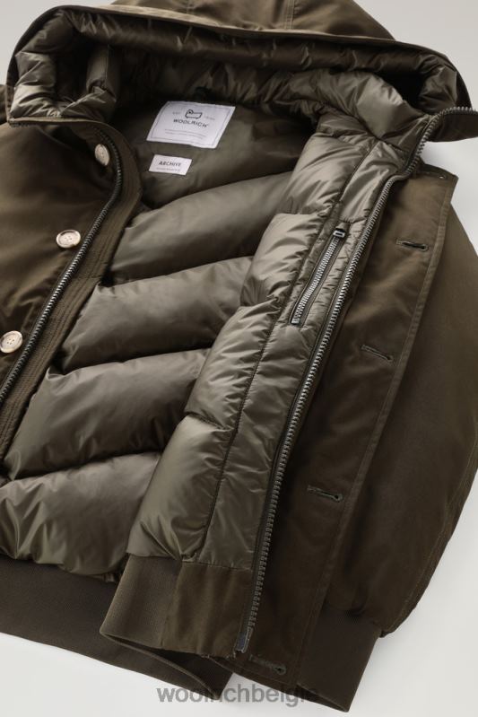Byrd donsjack met korte capuchon Woolrich Heren 8TTN0669 donkergroen kleding