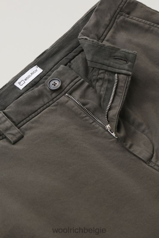 Cargobroek van kledinggeverfd stretchkatoen Woolrich Heren 8TTN0763 donkergroen kleding