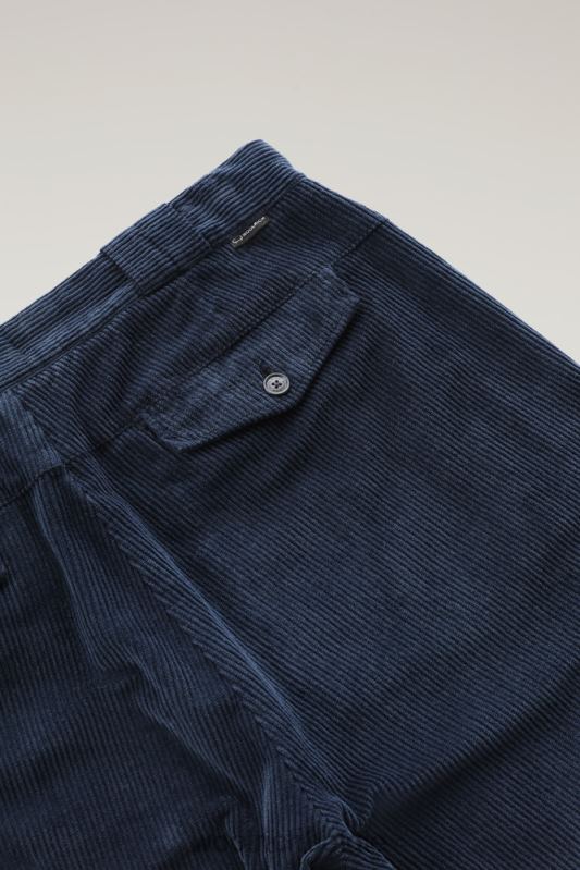 Een kledinggeverfde broek van corduroy Woolrich Heren 8TTN0685 Melton blauw kleding
