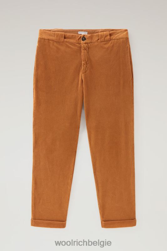 Een kledinggeverfde broek van corduroy Woolrich Heren 8TTN0764 sparrenhout kleding