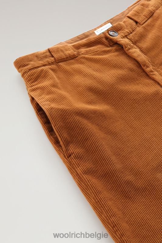 Een kledinggeverfde broek van corduroy Woolrich Heren 8TTN0764 sparrenhout kleding