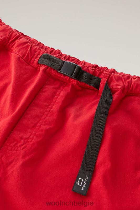Een kledinggeverfde chinoshort van stretchkatoen Woolrich Heren 8TTN0451 Rode lucht kleding