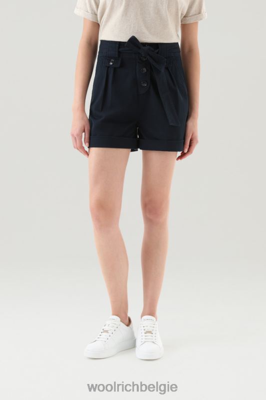 Een kledinggeverfde short van stretchkatoenen twill Woolrich vrouwen 8TTN0169 Melton blauw kleding