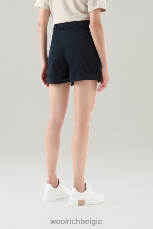 Een kledinggeverfde short van stretchkatoenen twill Woolrich vrouwen 8TTN0169 Melton blauw kleding