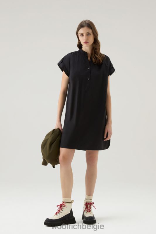 Een korte jurk van popeline van puur katoen met geplooide details Woolrich vrouwen 8TTN0110 zwart kleding