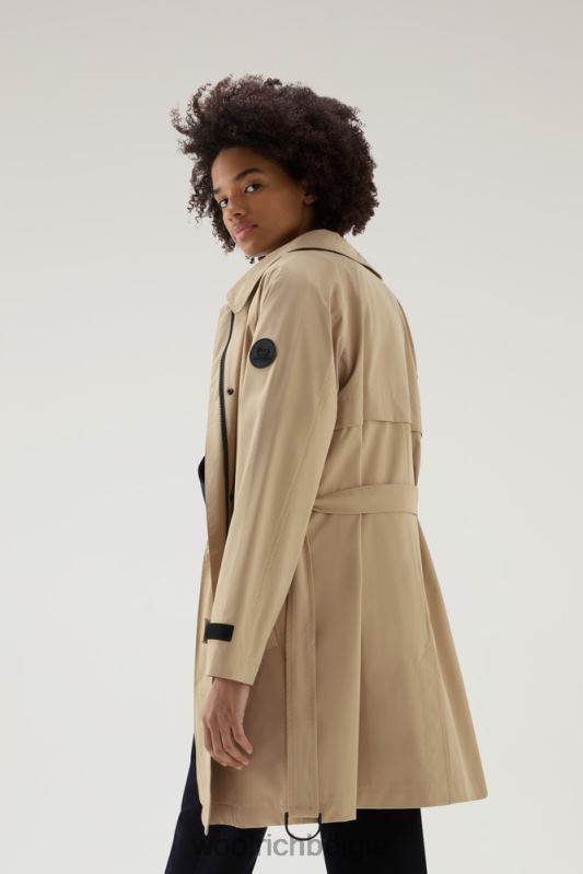 Fayette lichte trenchcoat met afneembare capuchon Woolrich vrouwen 8TTN0116 veer beige kleding