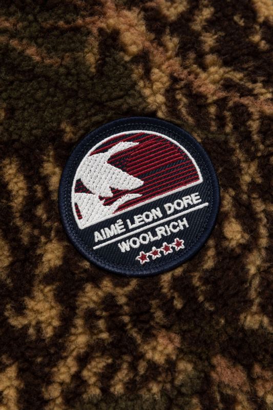 Fleecejack met hoge kraag en halve rits van Aime Leon Dore Woolrich Heren 8TTN0723 bruine camouflage kleding