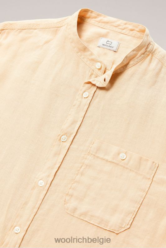Garmentgeverfd overhemd van puur linnen met bandkraag Woolrich Heren 8TTN0555 strandzand kleding