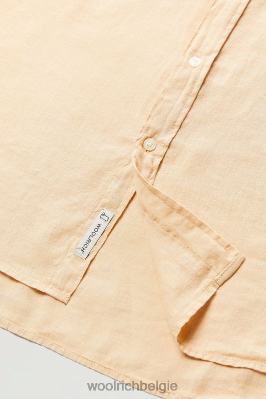 Garmentgeverfd overhemd van puur linnen met bandkraag Woolrich Heren 8TTN0555 strandzand kleding