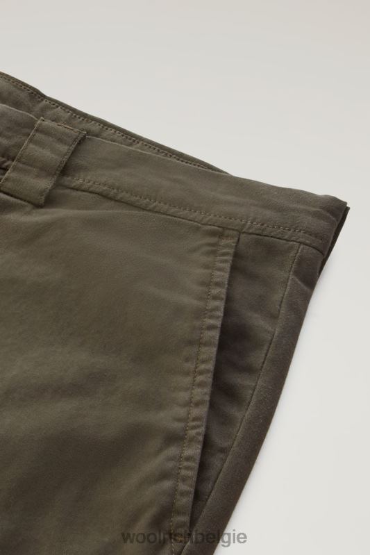 Geverfde klassieke chinobroek van katoen Woolrich Heren 8TTN0575 donkergroen kleding