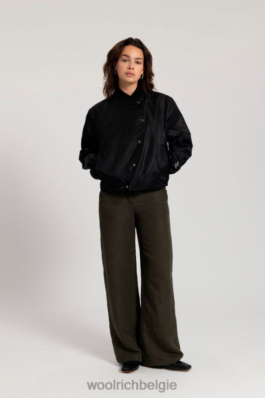 Gewatteerd zwanenbomberjack van satijnnylon-danielle cathari Woolrich vrouwen 8TTN0188 zwart kleding