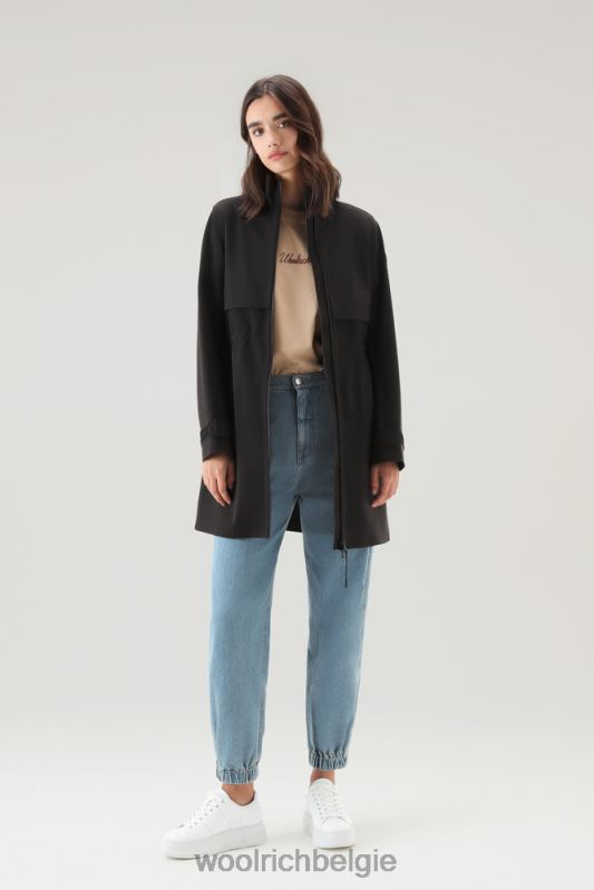 Pequea-jas van stretchnylon Woolrich vrouwen 8TTN072 zwart kleding