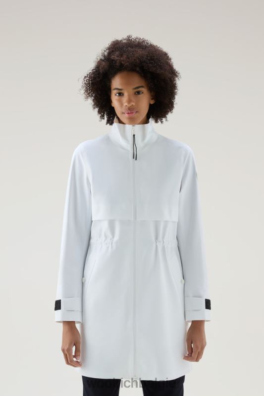 Pequea-jas van stretchnylon Woolrich vrouwen 8TTN094 Helder wit kleding