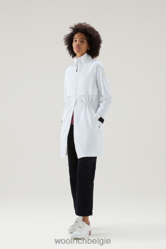 Pequea-jas van stretchnylon Woolrich vrouwen 8TTN094 Helder wit kleding