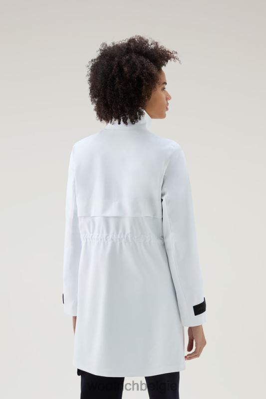 Pequea-jas van stretchnylon Woolrich vrouwen 8TTN094 Helder wit kleding