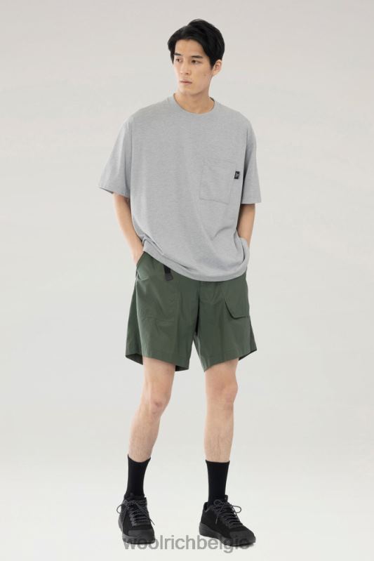 Ranchshort van gerecycled nylon Woolrich Heren 8TTN0504 groente kleding