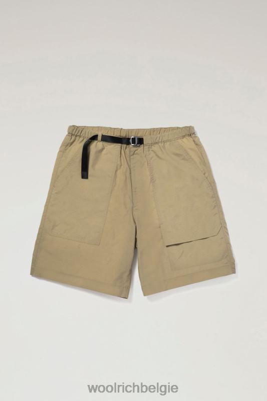Ranchshort van gerecycled nylon Woolrich Heren 8TTN0524 beige kleding