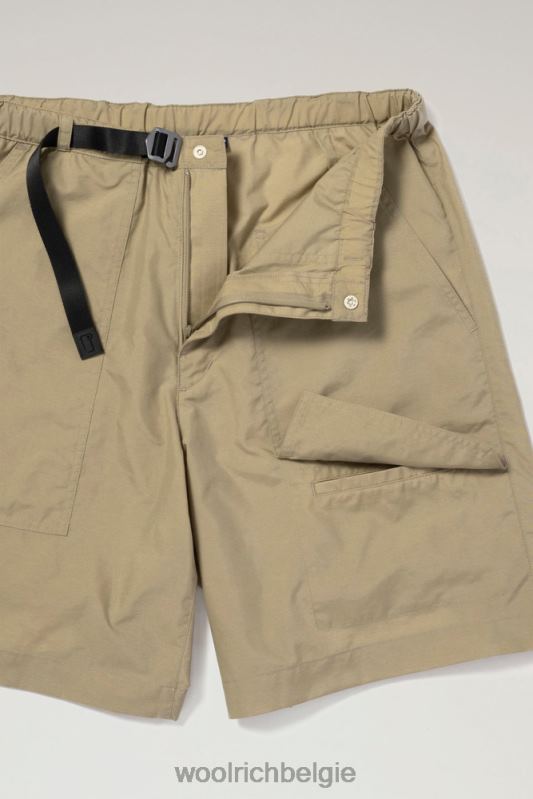 Ranchshort van gerecycled nylon Woolrich Heren 8TTN0524 beige kleding