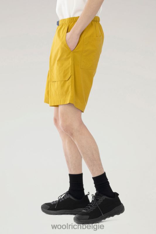 Ranchshort van gerecycled nylon Woolrich Heren 8TTN0528 mosterd kleding