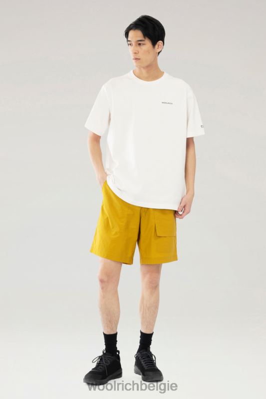 Ranchshort van gerecycled nylon Woolrich Heren 8TTN0528 mosterd kleding