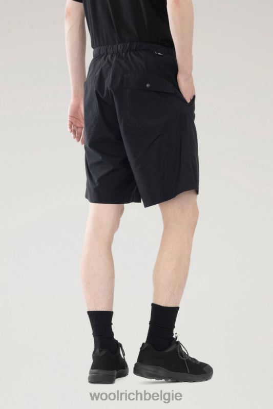 Ranchshort van gerecycled nylon Woolrich Heren 8TTN0574 zwart kleding