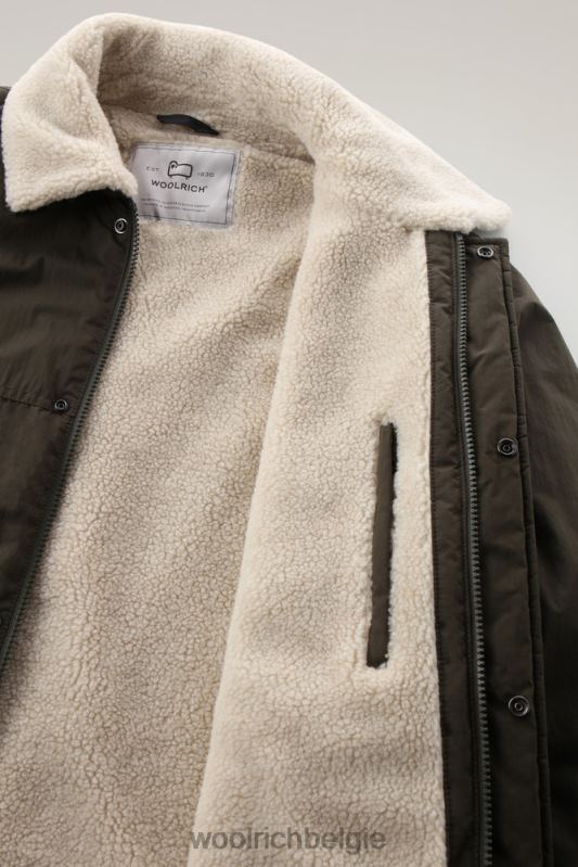 Ripstop truckerjack met voering van sherpawol Woolrich Heren 8TTN0655 donkergroen kleding
