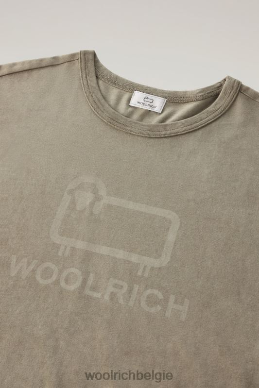 T-shirt van kledinggeverfd puur katoen met schapenlogo Woolrich Heren 8TTN0585 donkergroen kleding
