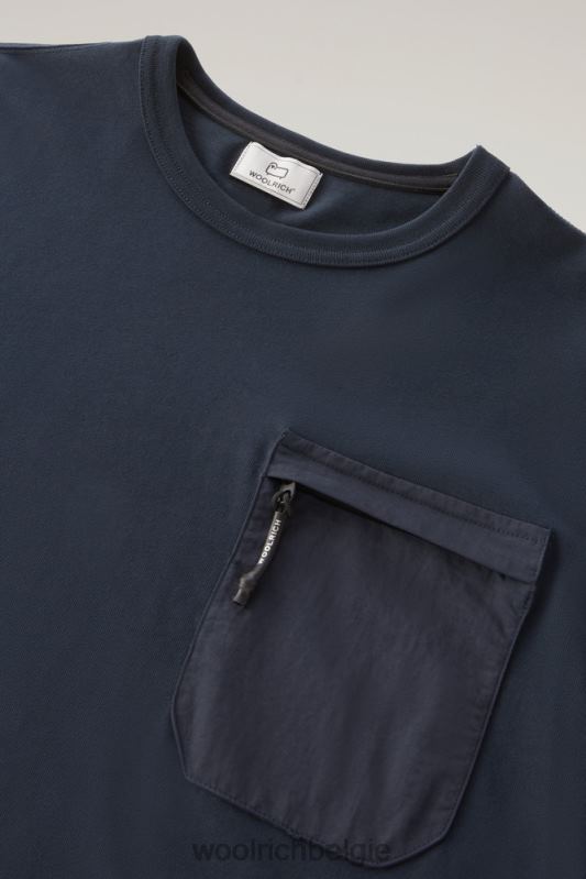 T-shirt van puur biologisch katoen met taslan nylon zak met rits Woolrich Heren 8TTN0632 Melton blauw kleding