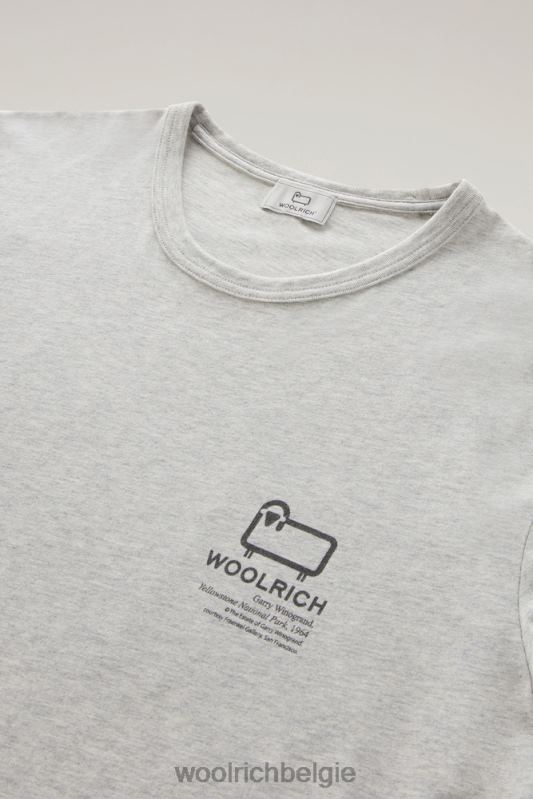 T-shirt van puur katoen met grafische Yellowstone-print Woolrich Heren 8TTN0434 lichtgrijs gemêleerd kleding