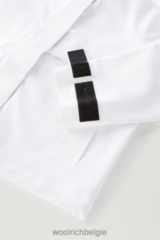 Tech korte jas met capuchon voor woon-werkverkeer van stretch nylon Woolrich vrouwen 8TTN077 Helder wit kleding