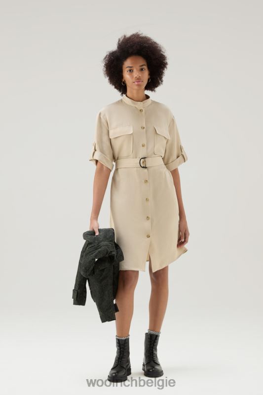 Utility-jurk met riem van een linnenmix Woolrich vrouwen 8TTN0183 veer beige kleding