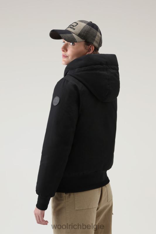 Weoka-bomberjack van zachte poefstof Woolrich vrouwen 8TTN0209 zwart kleding