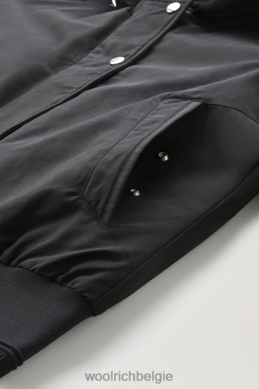 Weoka-bomberjack van zachte poefstof Woolrich vrouwen 8TTN0209 zwart kleding