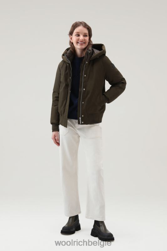 Weoka-bomberjack van zachte poefstof Woolrich vrouwen 8TTN0252 donkergroen kleding
