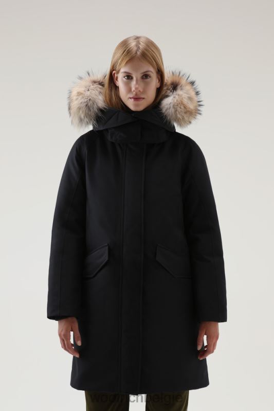 adirondack waterdichte parka van gore-tex met afneembare capuchon en bontafwerking Woolrich vrouwen 8TTN0302 uit zwart kleding