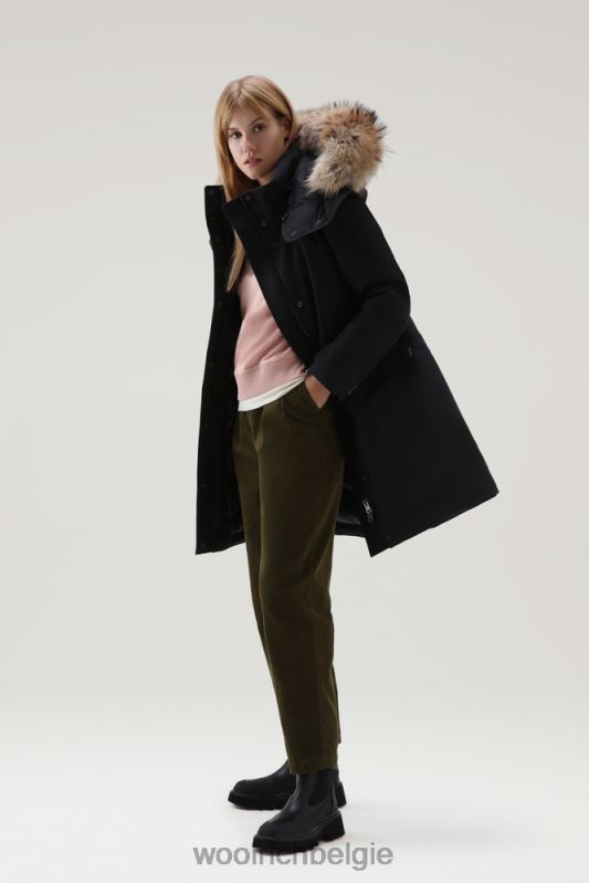 adirondack waterdichte parka van gore-tex met afneembare capuchon en bontafwerking Woolrich vrouwen 8TTN0302 uit zwart kleding