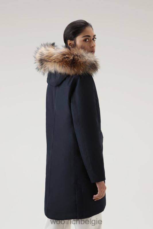 adirondack waterdichte parka van gore-tex met afneembare capuchon en bontafwerking Woolrich vrouwen 8TTN0323 Melton blauw kleding