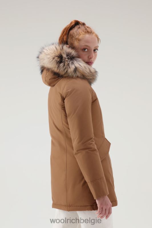 arctic parka van ramar-stof met afneembare bontrand Woolrich vrouwen 8TTN0366 donkere kameel kleding