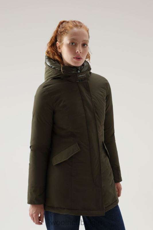 arctische parka met stedelijk tintje Woolrich vrouwen 8TTN0239 donkergroen kleding