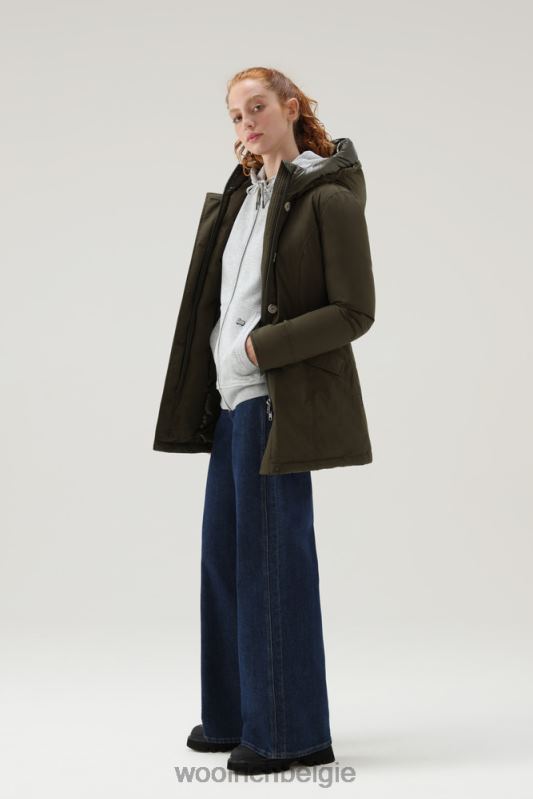 arctische parka met stedelijk tintje Woolrich vrouwen 8TTN0239 donkergroen kleding