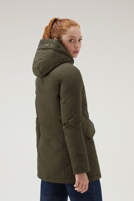 arctische parka met stedelijk tintje Woolrich vrouwen 8TTN0239 donkergroen kleding